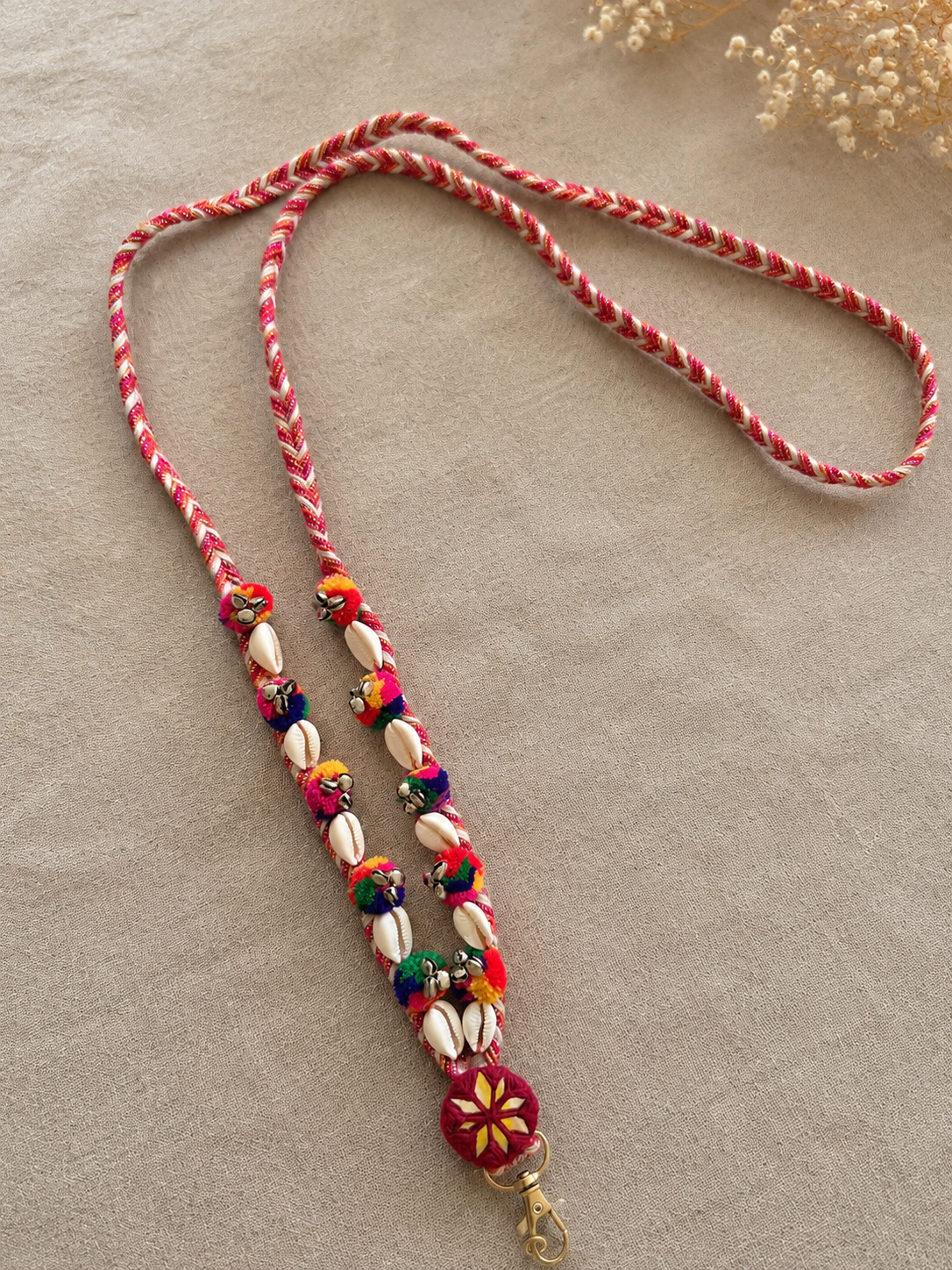 Pink pom pom kodi sling