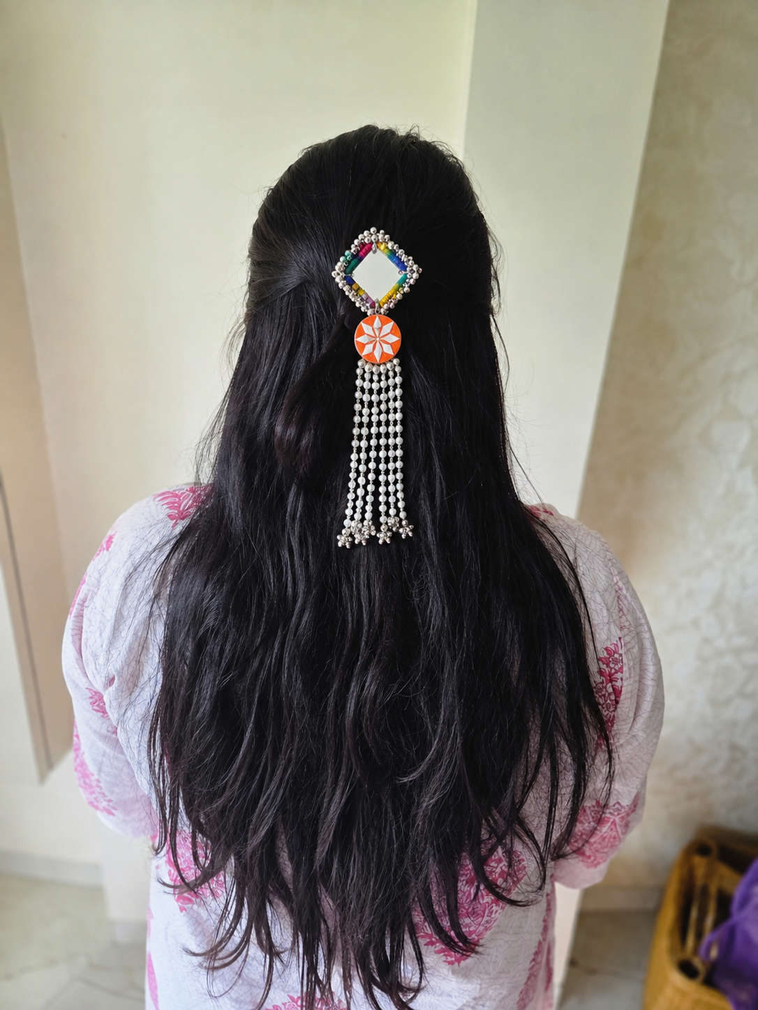 Mova pearl hanging  hair pin