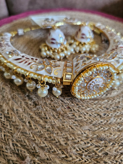 Deepika choker
