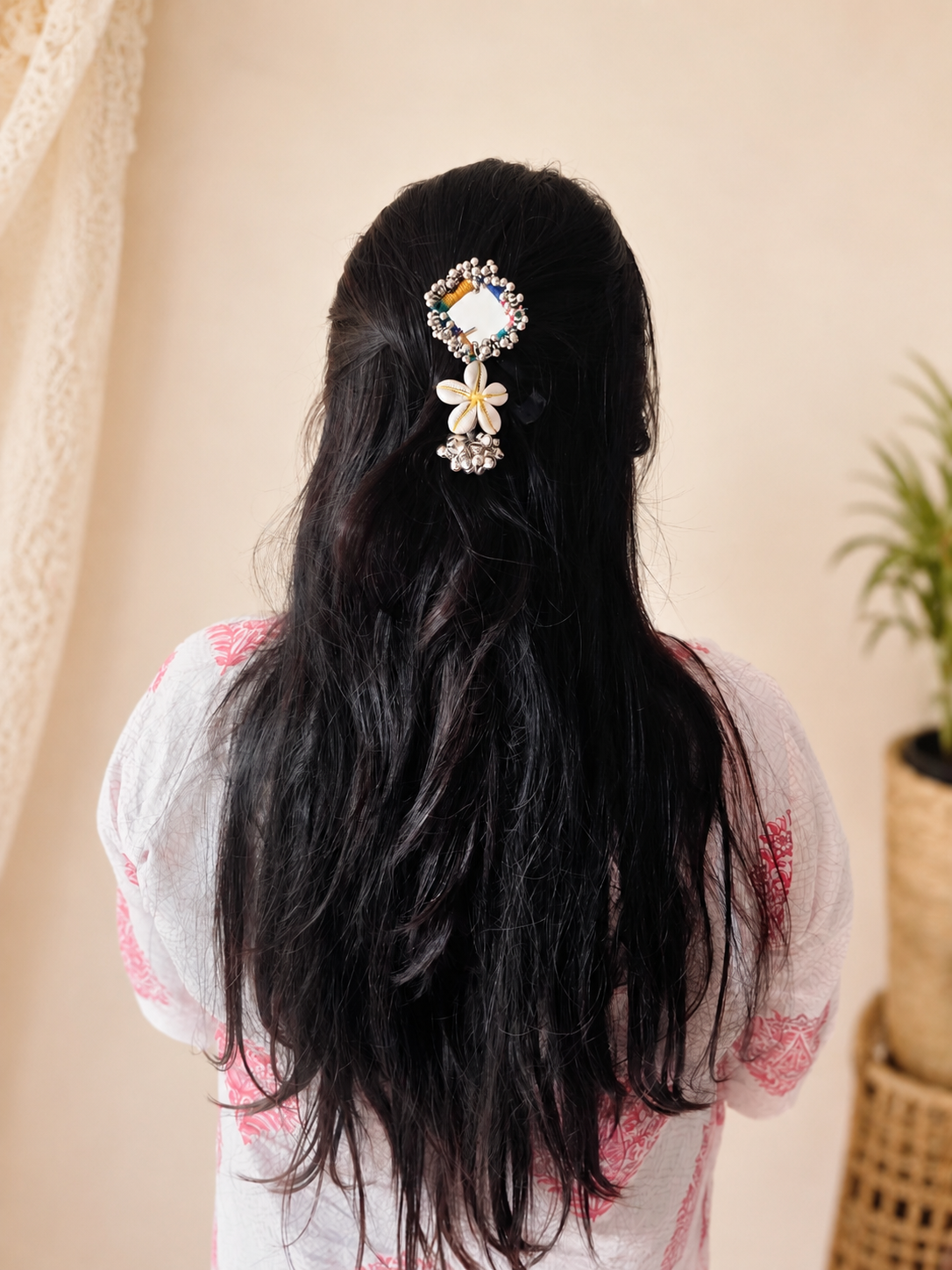 Mova hair pin