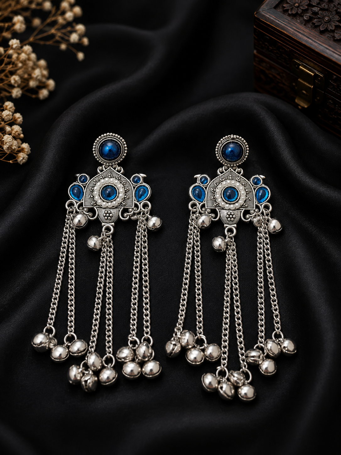 Manvi earrings